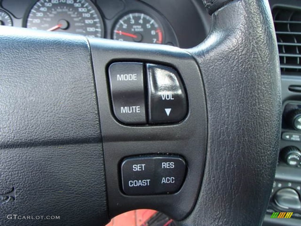 2002 Chevrolet Monte Carlo SS Controls Photo #79421777
