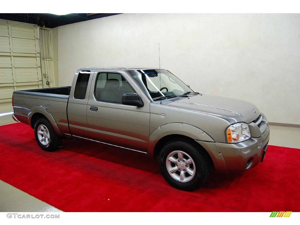 2004 Frontier XE King Cab - Polished Pewter Metallic / Gray photo #1