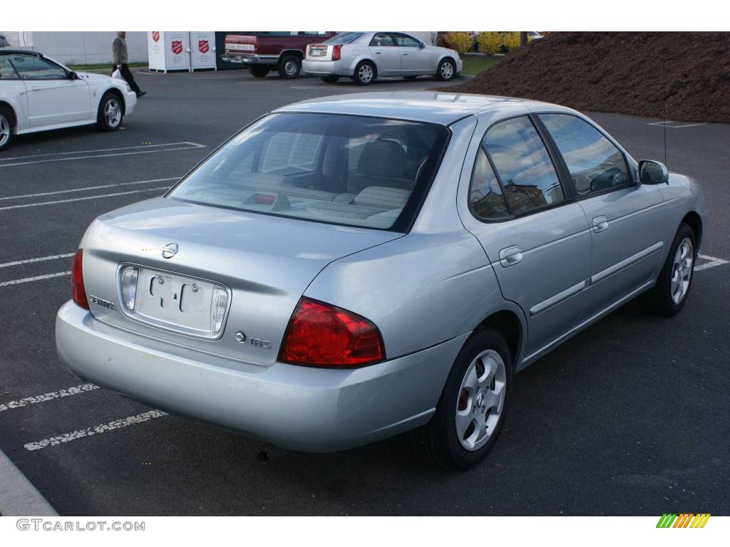 2004 Sentra 1.8 - Radium Gray / Taupe photo #4