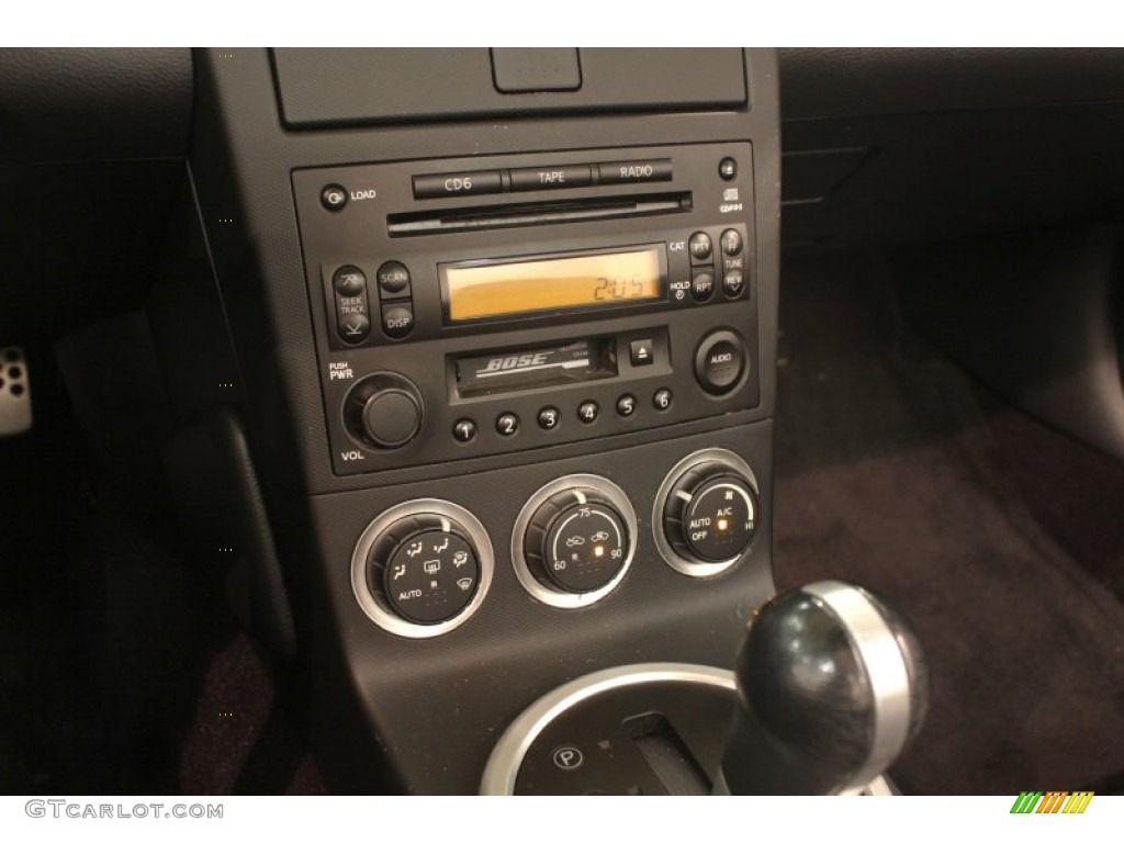 2005 Nissan 350Z Touring Roadster Controls Photos