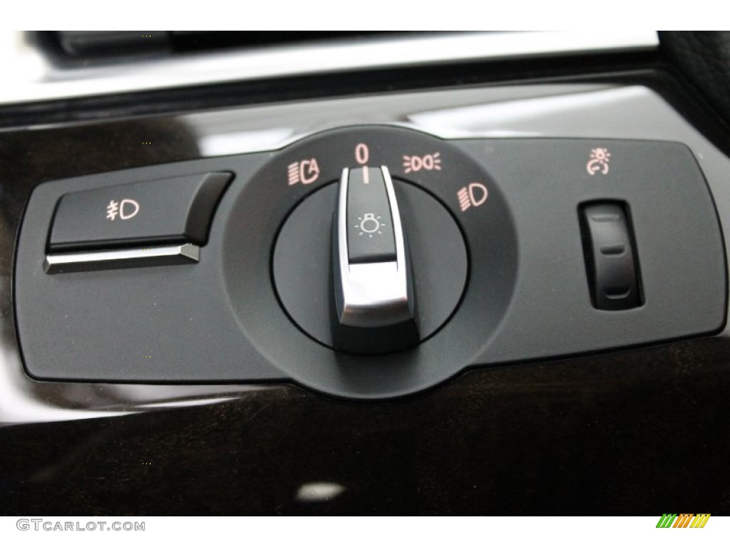 2010 BMW 5 Series 535i Gran Turismo Controls Photo #79427772