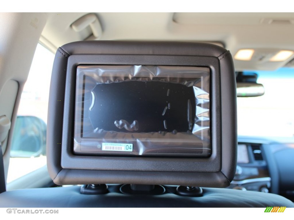 2013 Infiniti QX 56 Entertainment System Photo #79428596