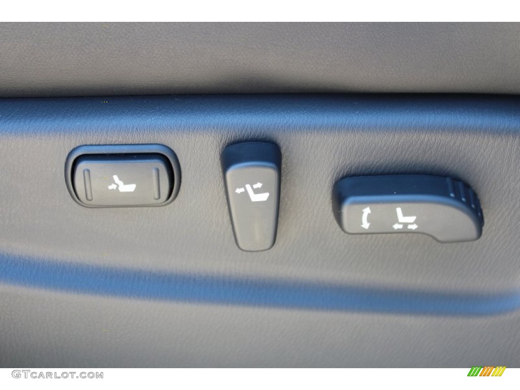 2013 Infiniti QX 56 Controls Photo #79428928