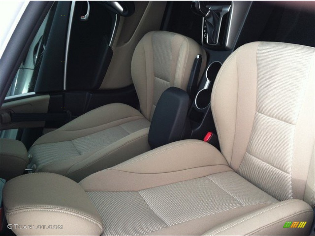 2013 Elantra GT - Monaco White / Beige photo #5