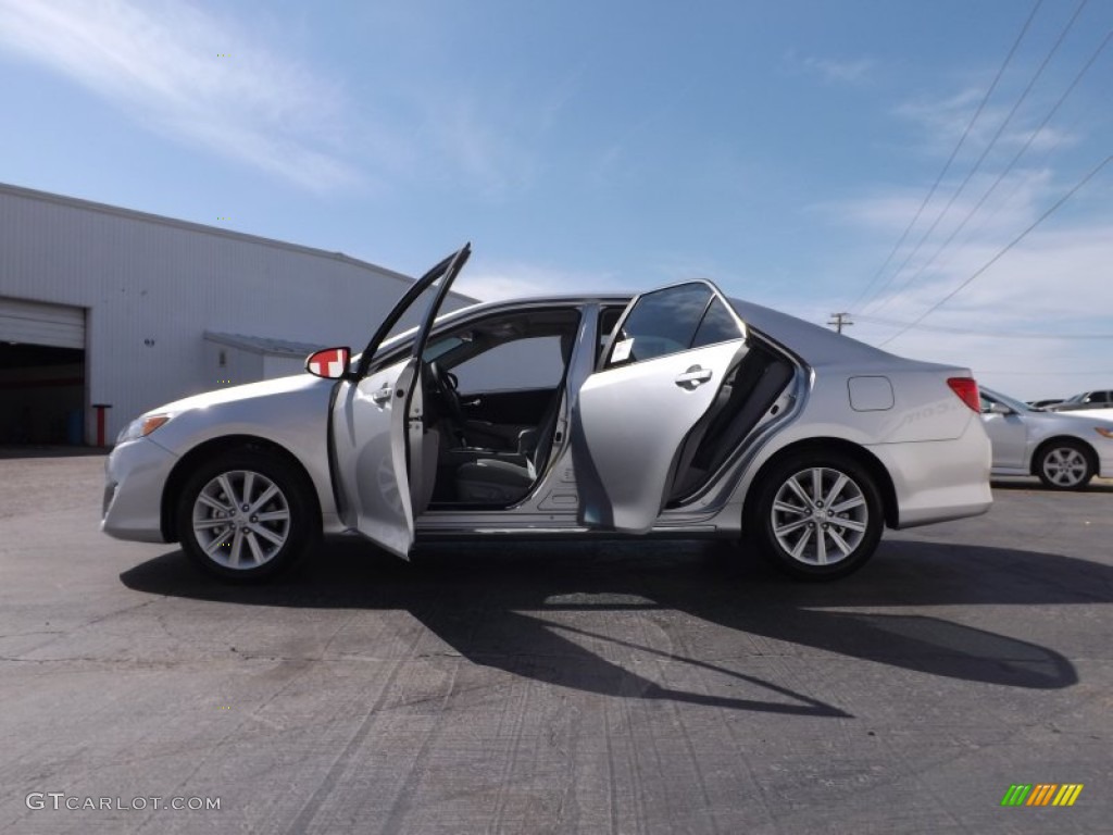 2013 Camry XLE - Classic Silver Metallic / Ash photo #5