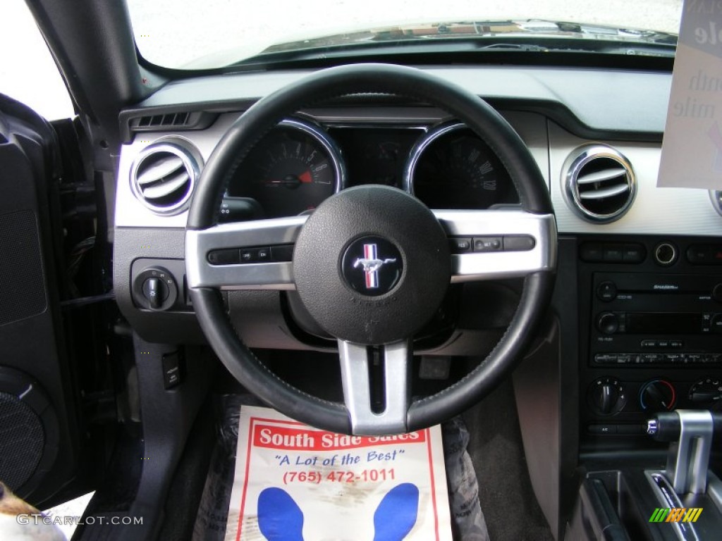 2005 Mustang V6 Deluxe Coupe - Black / Dark Charcoal photo #8