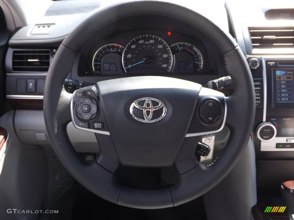 2013 Camry XLE - Classic Silver Metallic / Ash photo #11