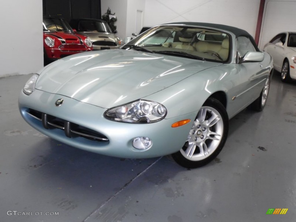 2001 XK XK8 Convertible - Seafrost Pearl / Ivory photo #1