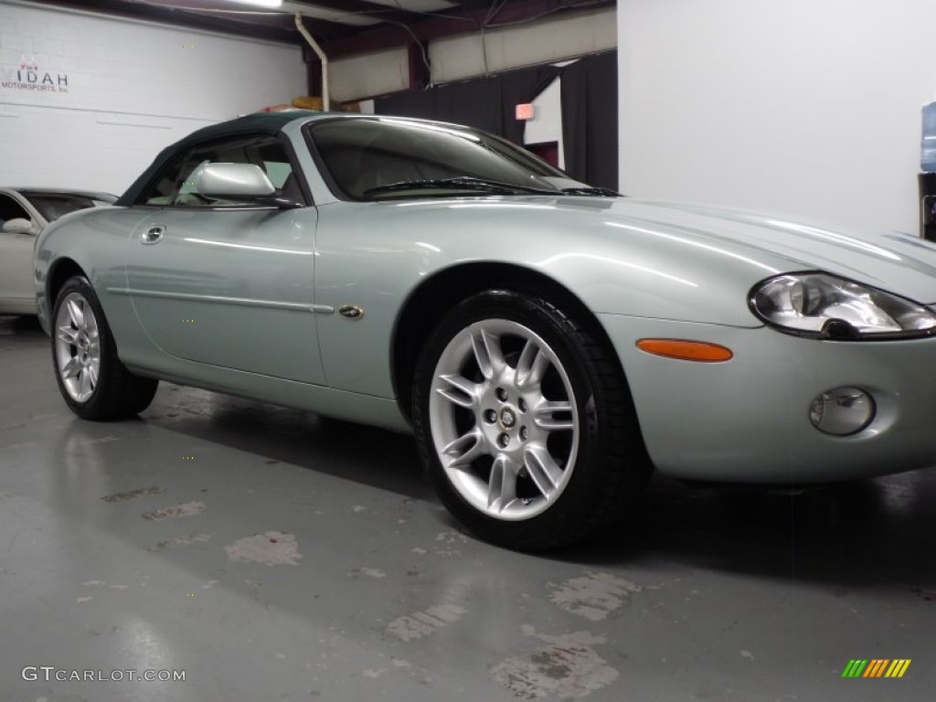 2001 XK XK8 Convertible - Seafrost Pearl / Ivory photo #17