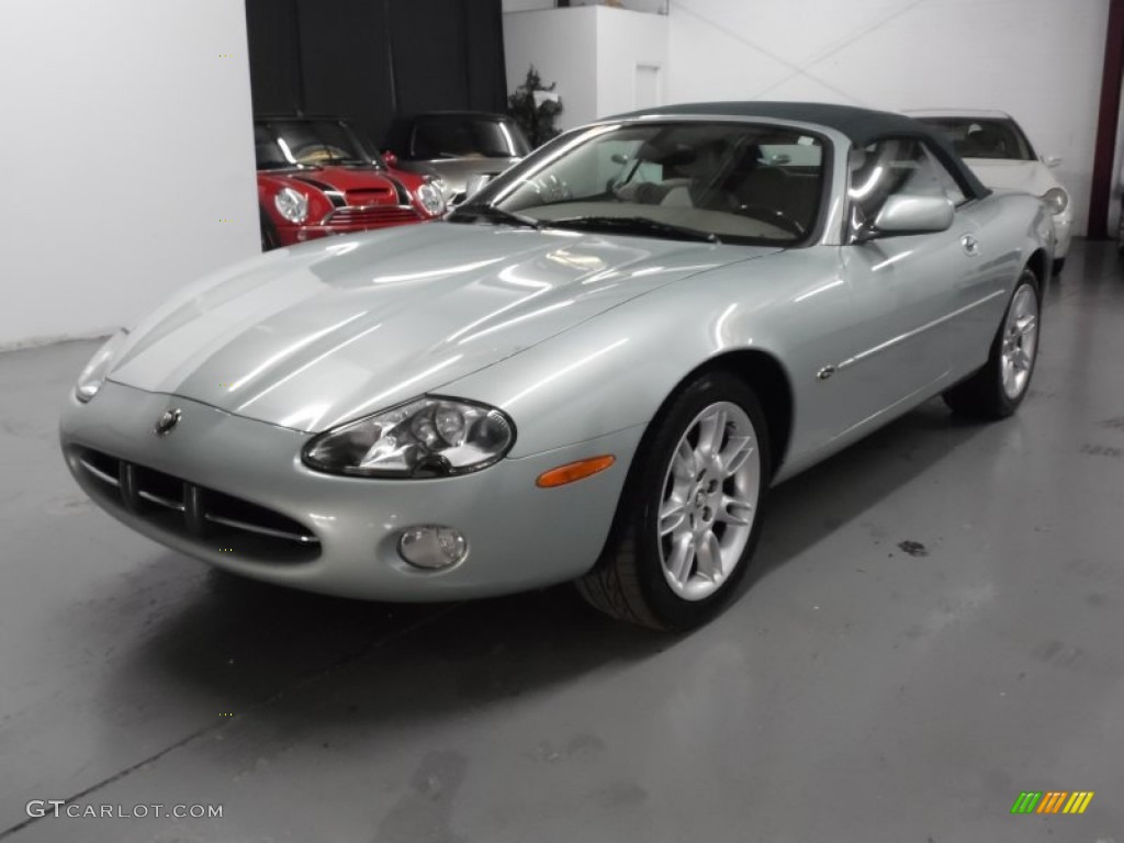 2001 XK XK8 Convertible - Seafrost Pearl / Ivory photo #20