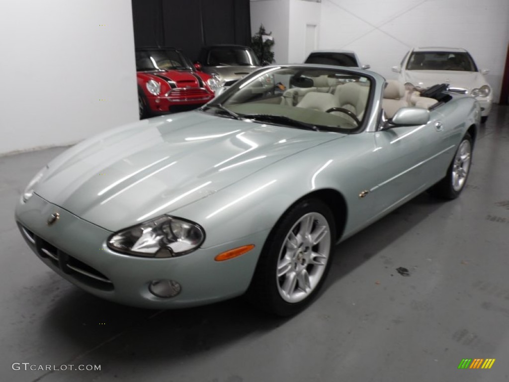 2001 XK XK8 Convertible - Seafrost Pearl / Ivory photo #21