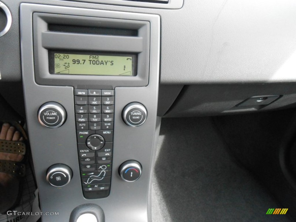 2012 C30 T5 - Ice White / Off Black photo #16