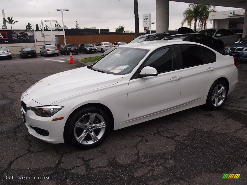 2010 3 Series 335i Convertible - Alpine White / Black photo #25