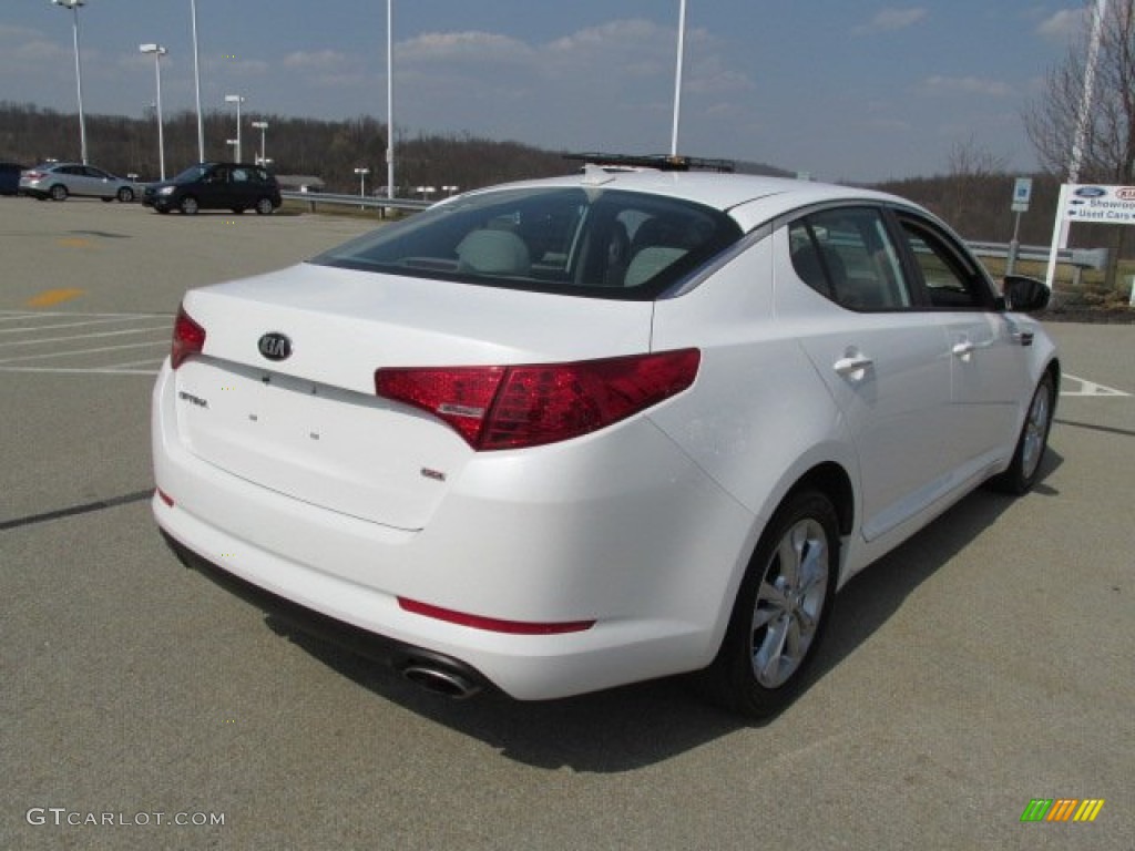 2013 Optima LX - Snow White Pearl / Gray photo #9