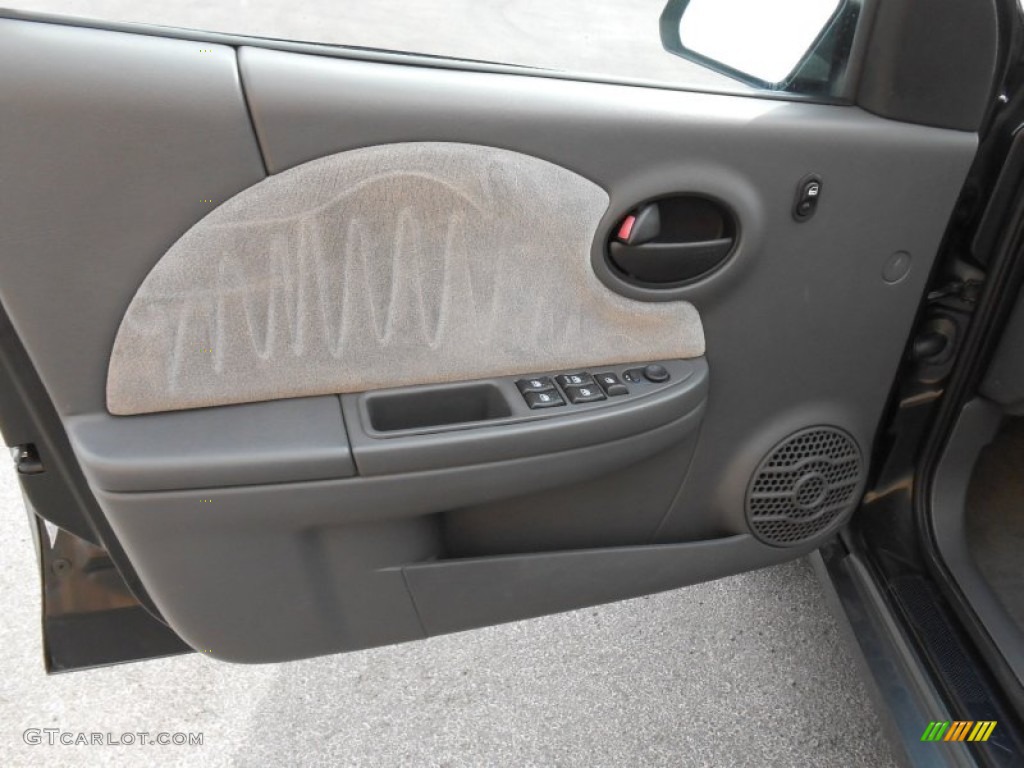 2004 Saturn ION 3 Sedan Grey Door Panel Photo #79437080