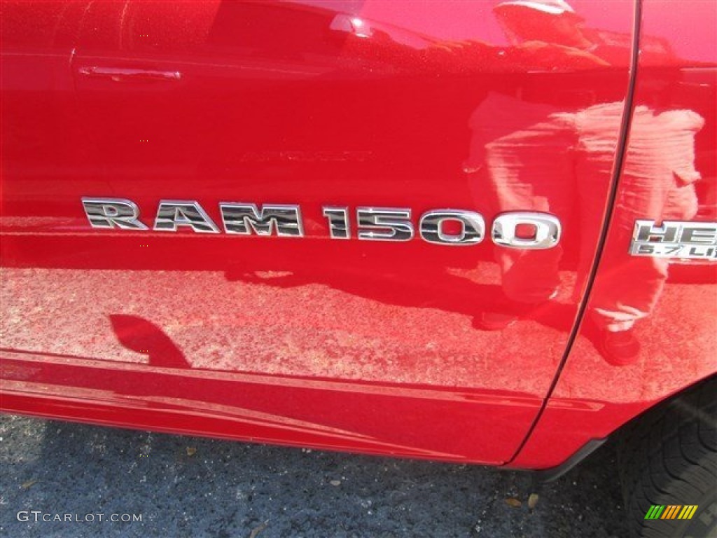 2011 Ram 1500 Express Regular Cab - Flame Red / Dark Slate Gray/Medium Graystone photo #2