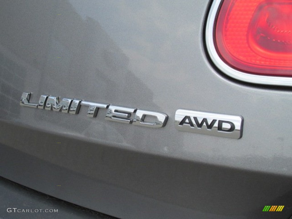 2012 Ford Taurus Limited AWD Marks and Logos Photos