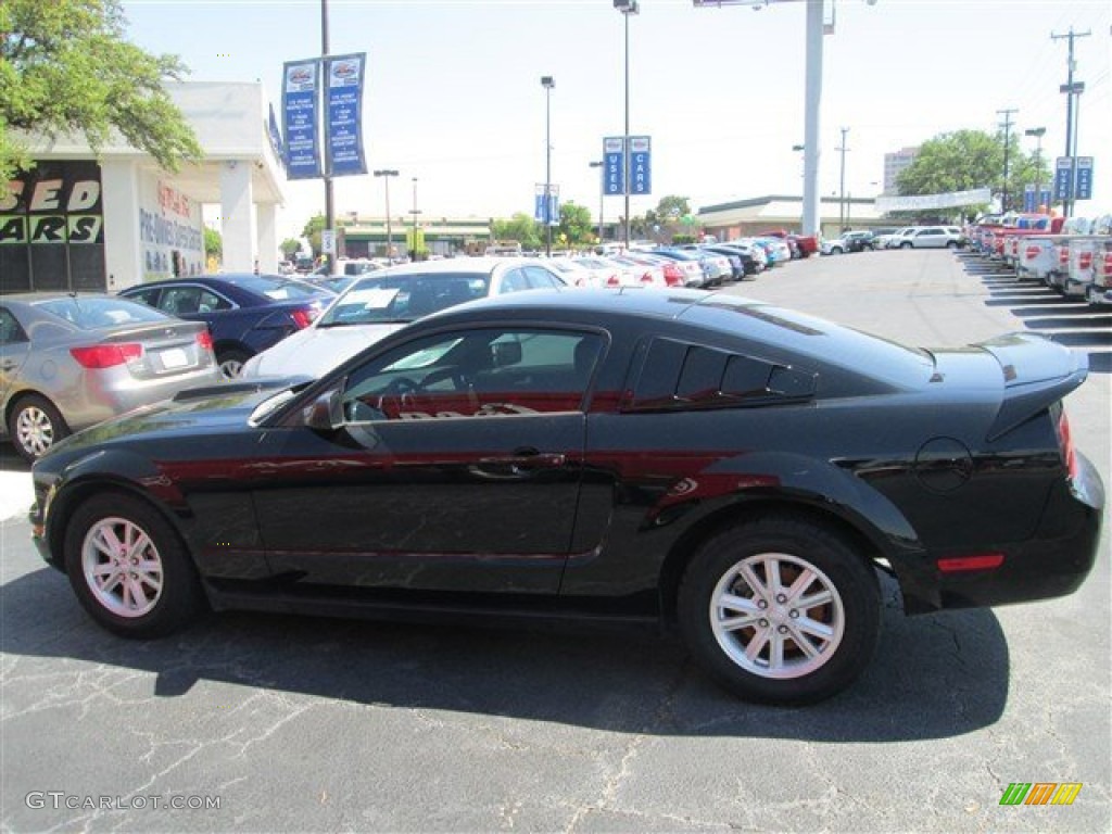 2008 Mustang V6 Deluxe Coupe - Black / Dark Charcoal photo #6