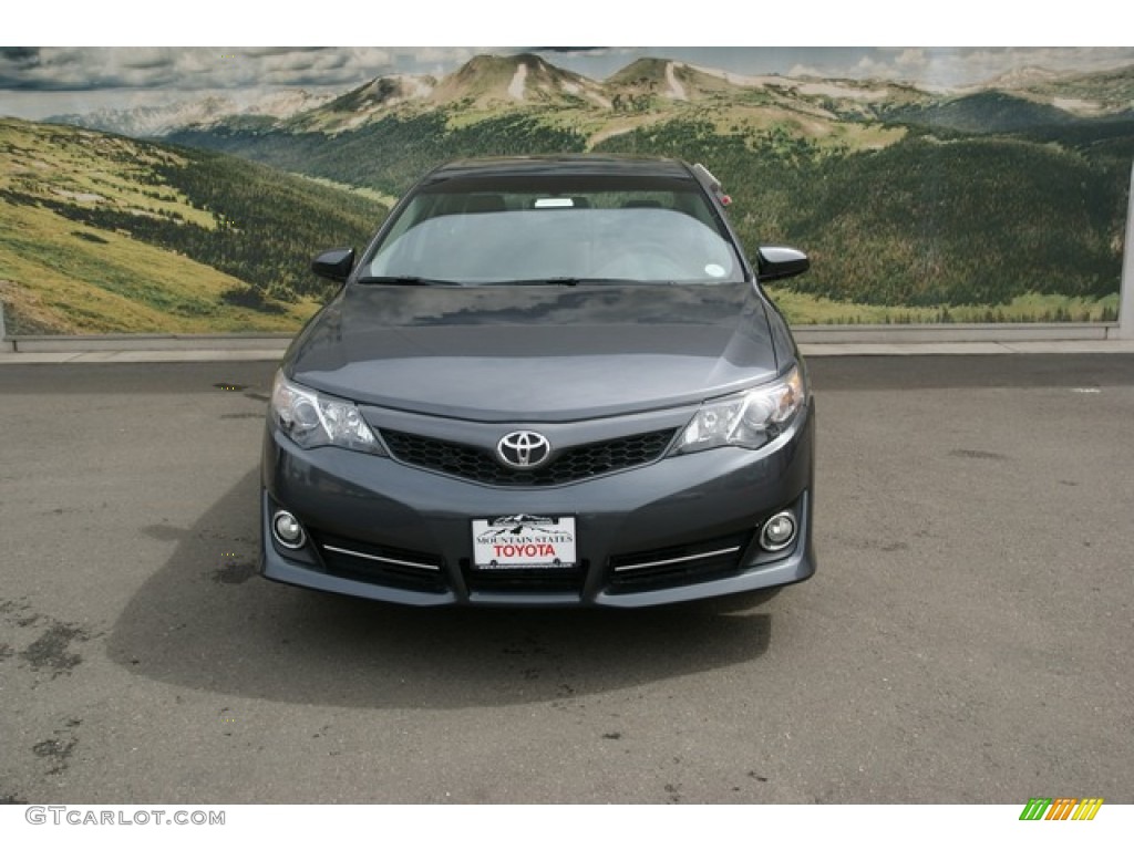 2013 Camry SE - Magnetic Gray Metallic / Black/Ash photo #3