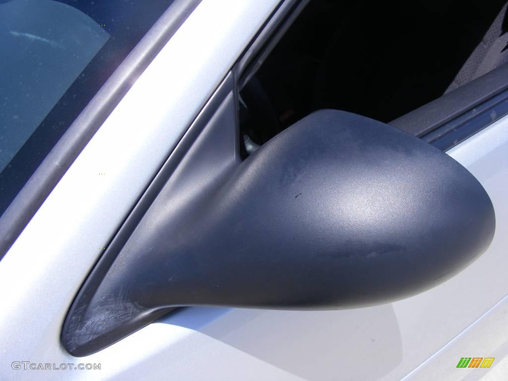 2004 Sebring Sedan - Bright Silver Metallic / Dark Slate Gray photo #13