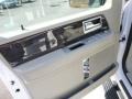 2010 White Platinum Metallic Tri-Coat Lincoln Navigator 4x4  photo #19