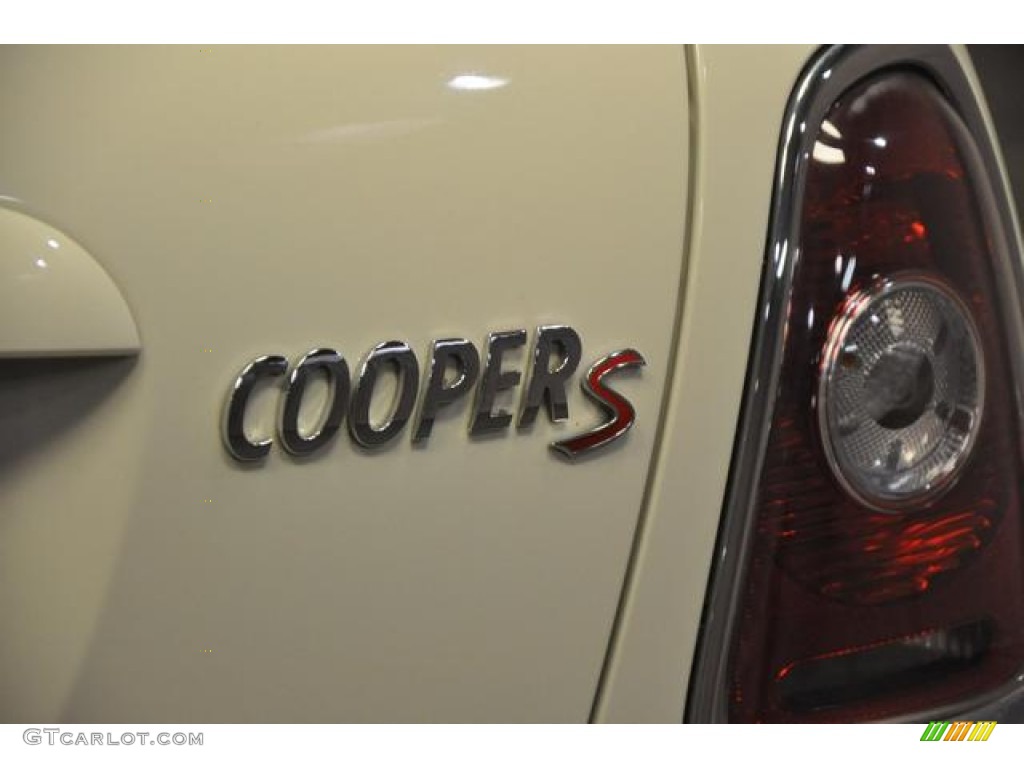 2010 Mini Cooper S Hardtop Marks and Logos Photos