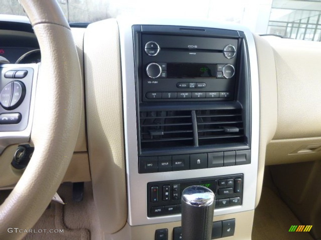 2009 Mercury Mountaineer Premier AWD Controls Photo #79449534