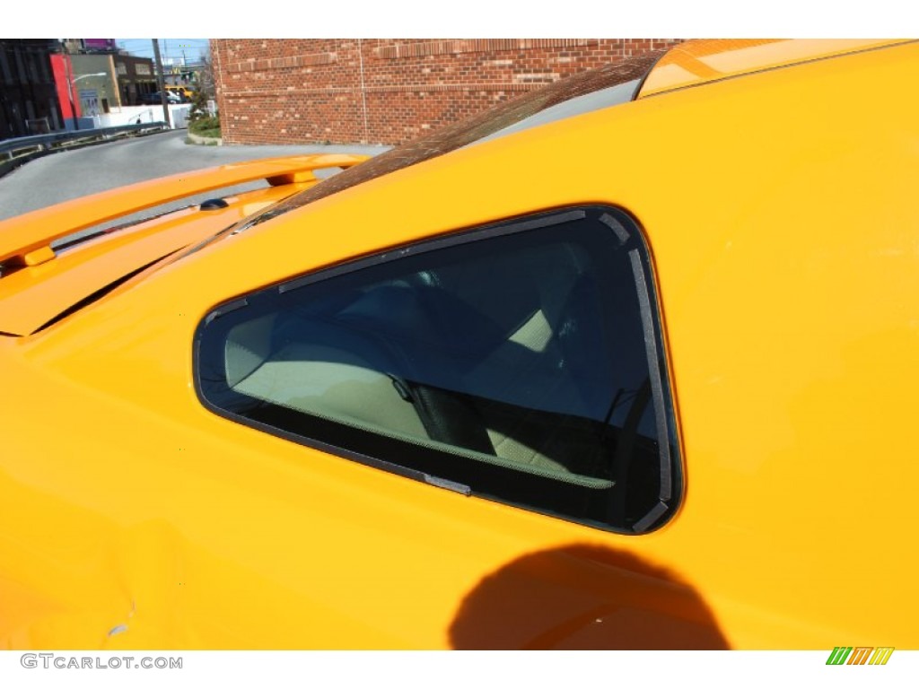 2008 Mustang GT/CS California Special Coupe - Grabber Orange / Dark Charcoal/Medium Parchment photo #25