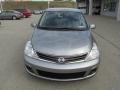 Magnetic Gray Metallic - Versa 1.8 S Hatchback Photo No. 4