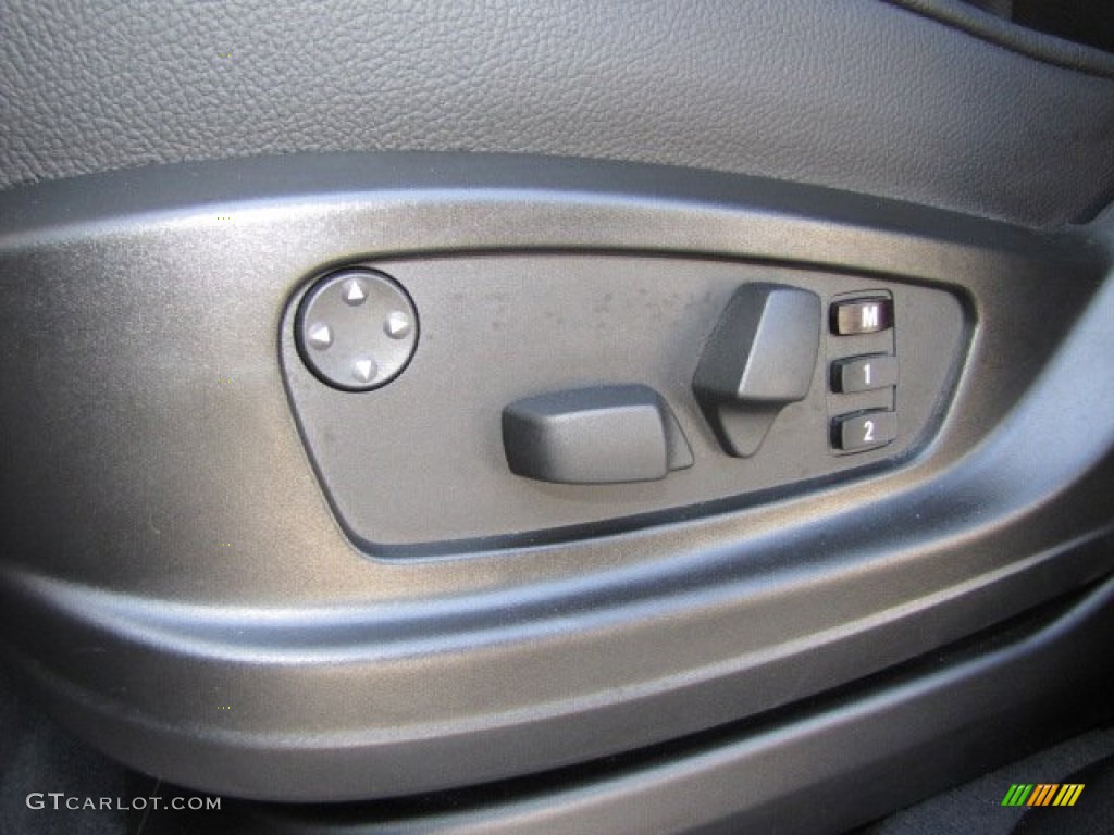 2011 BMW X5 xDrive 35i Controls Photo #79456772