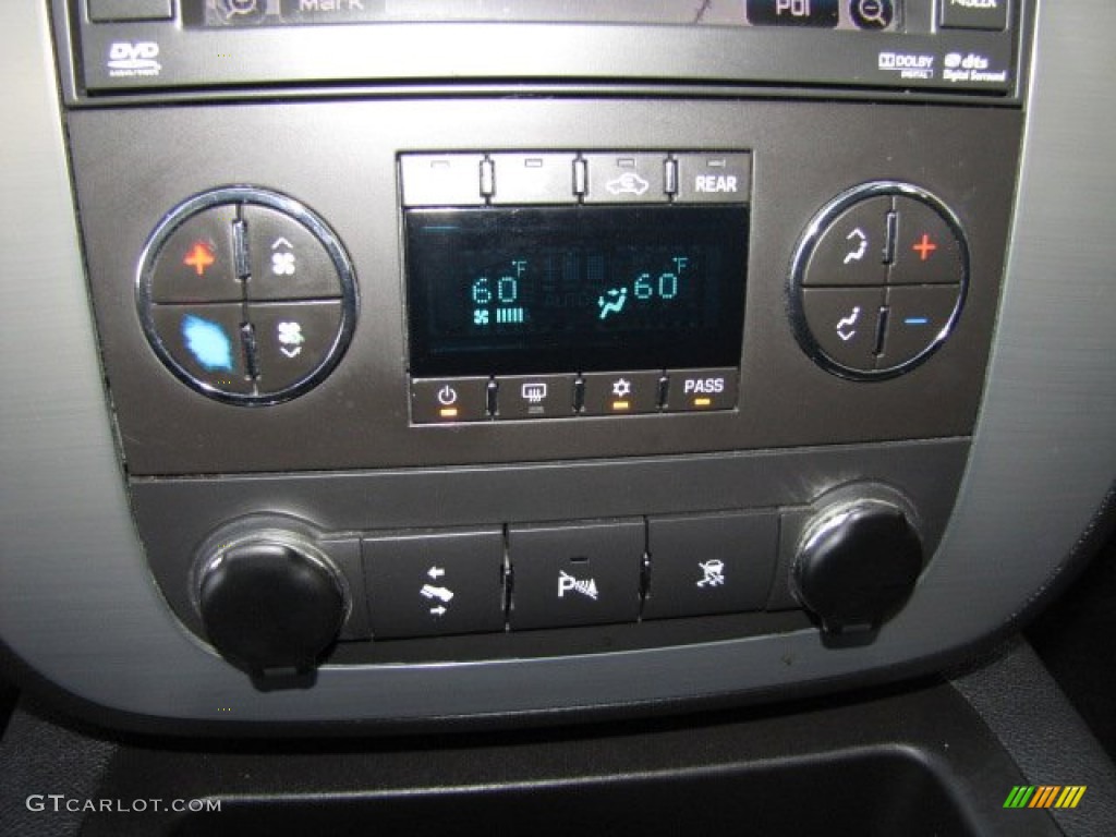 2010 GMC Yukon SLT Controls Photo #79457051