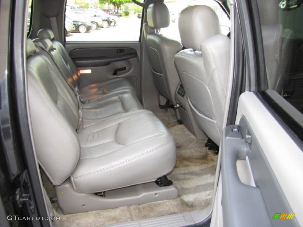2003 Chevrolet Suburban 1500 LT Rear Seat Photos