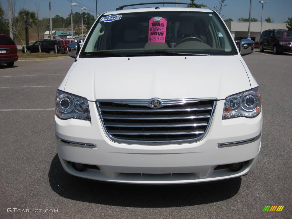 2008 Town & Country Limited - Stone White / Medium Pebble Beige/Cream photo #6