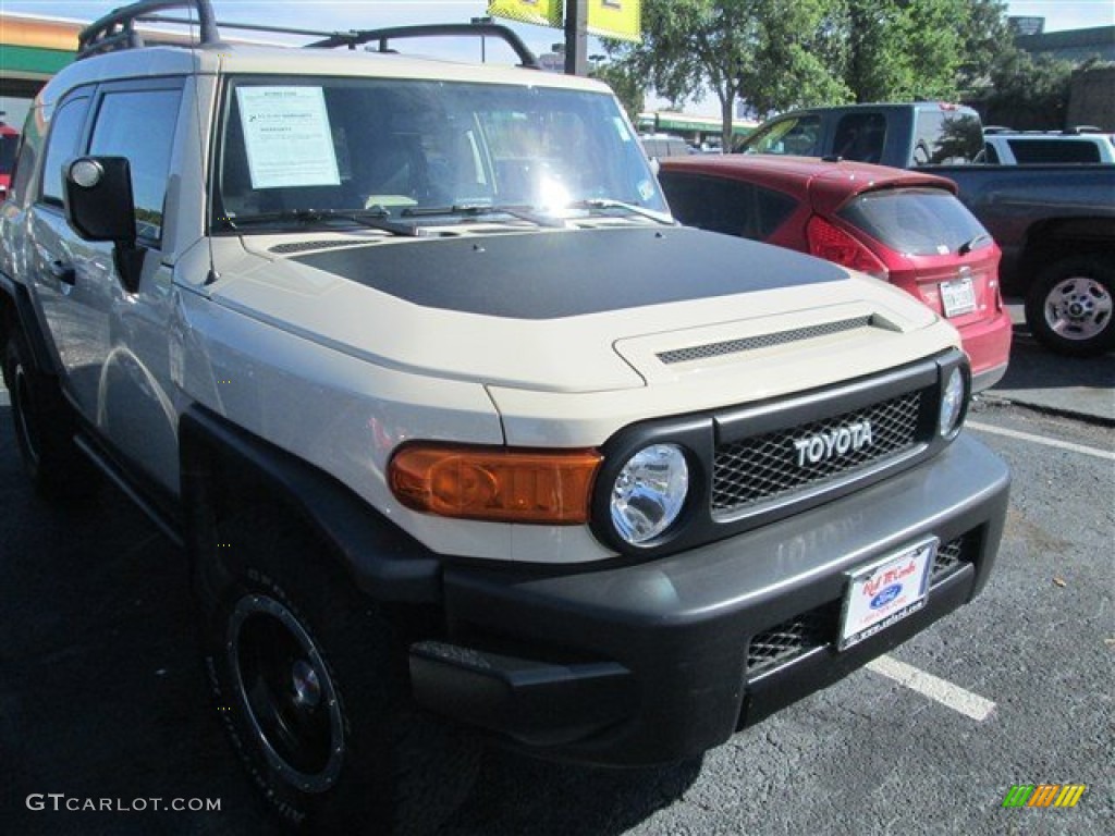 2010 FJ Cruiser Trail Teams Special Edition 4WD - Sandstorm / Dark Charcoal/Beige photo #1