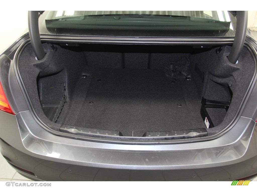 2012 BMW 3 Series 335i Sedan Trunk Photo #79467617