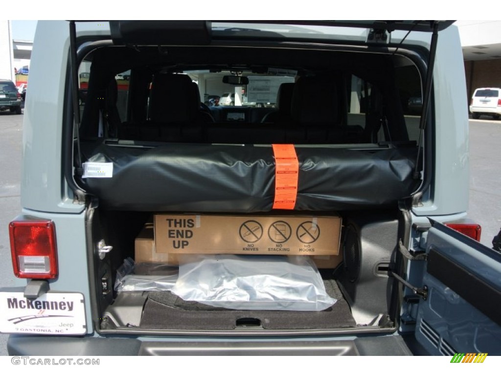 2013 Jeep Wrangler Unlimited Rubicon 10th Anniversary Edition 4x4 Trunk Photos