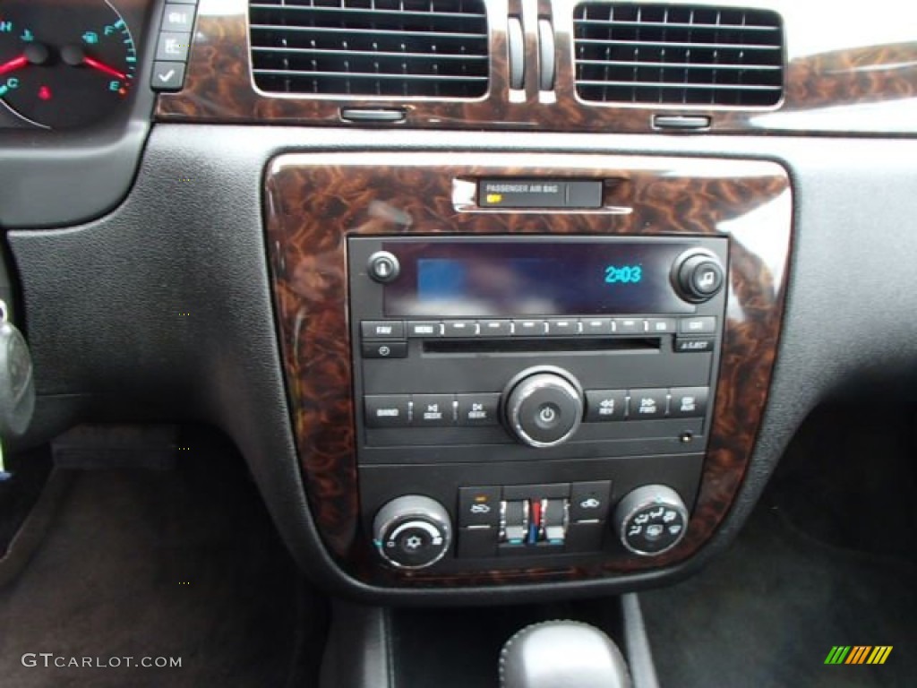 2013 Chevrolet Impala LT Controls Photo #79469063