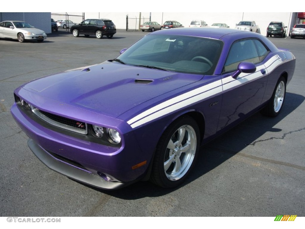 2013 Challenger R/T Classic - Plum Crazy Pearl / Dark Slate Gray photo #2