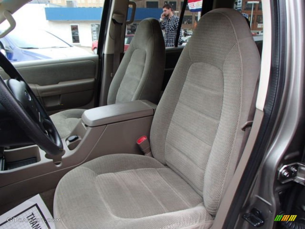 Medium Parchment Interior 2002 Ford Explorer XLT 4x4 Photo #79470022