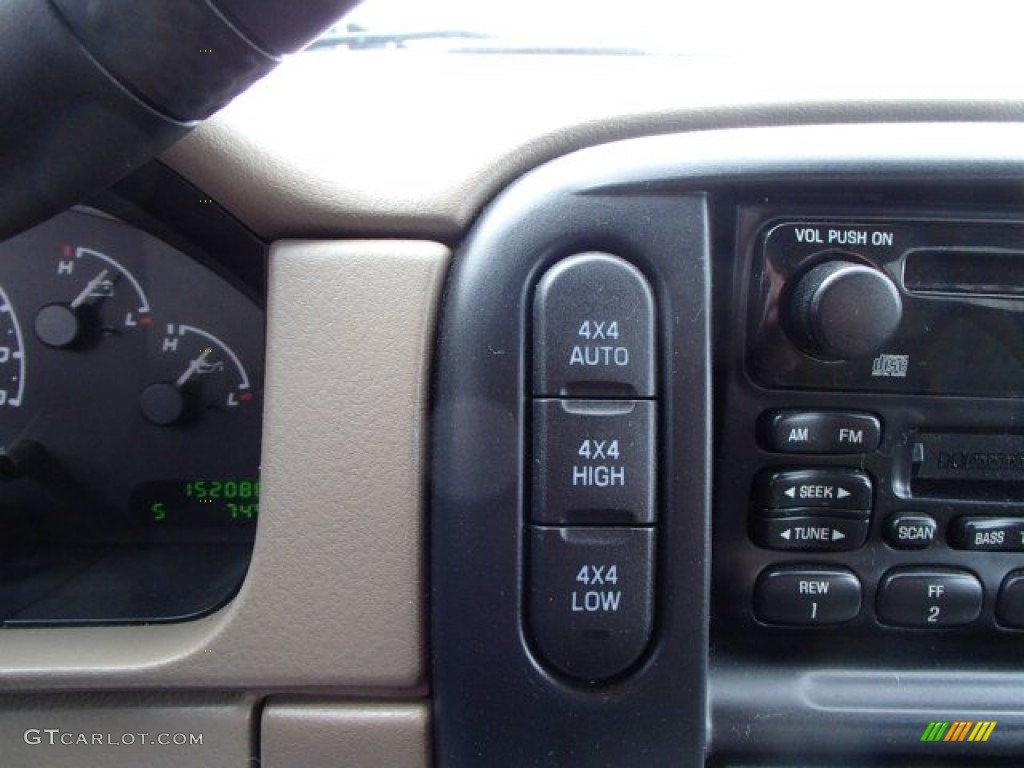 2002 Ford Explorer XLT 4x4 Controls Photo #79470117