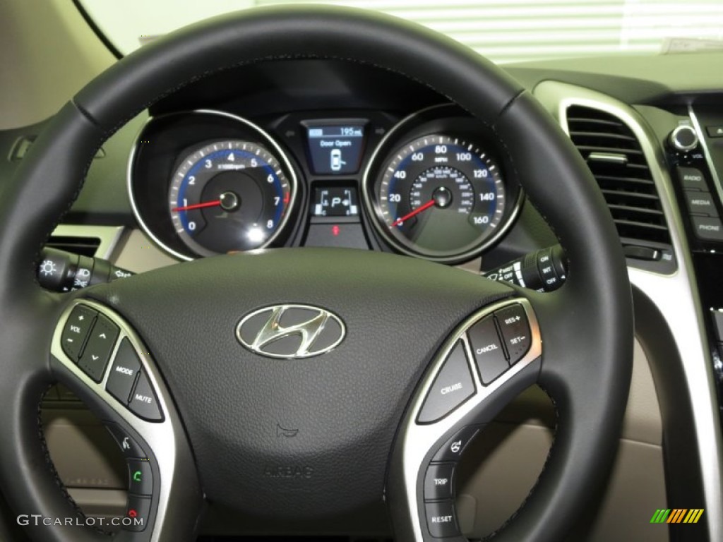2013 Elantra GT - Monaco White / Beige photo #4