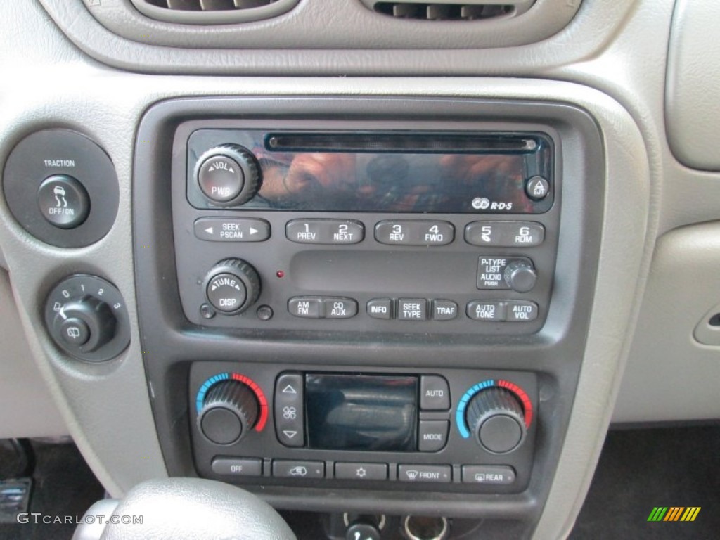 2002 TrailBlazer LS - Forest Green Metallic / Dark Pewter photo #11