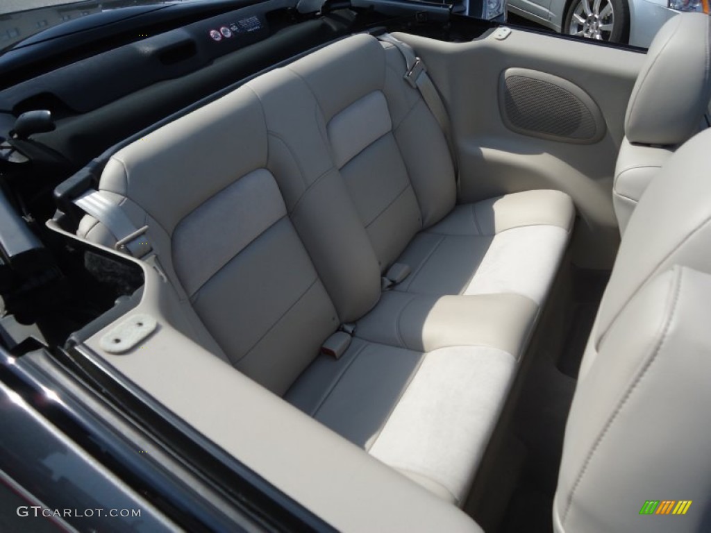 2005 Chrysler Sebring Limited Convertible Rear Seat Photo #79474441