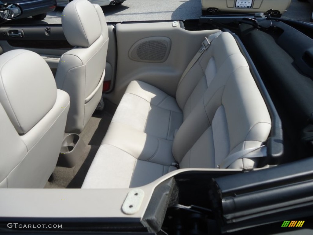 2005 Chrysler Sebring Limited Convertible Rear Seat Photo #79474463