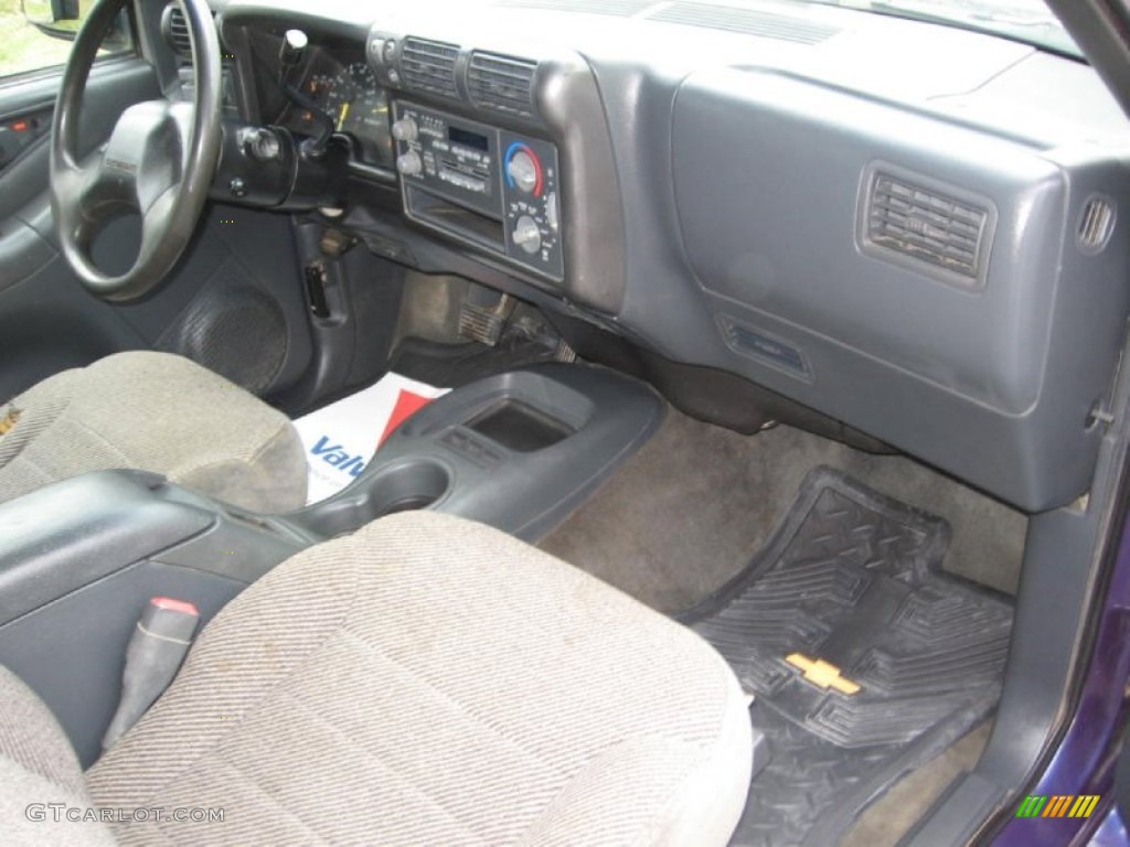 1994 S10 LS Extended Cab 4x4 - Radar Blue Metallic / Gray photo #14