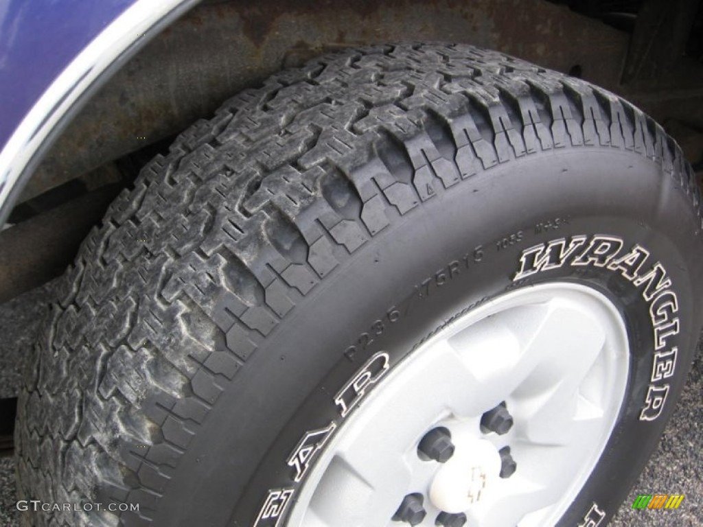 1994 S10 LS Extended Cab 4x4 - Radar Blue Metallic / Gray photo #17