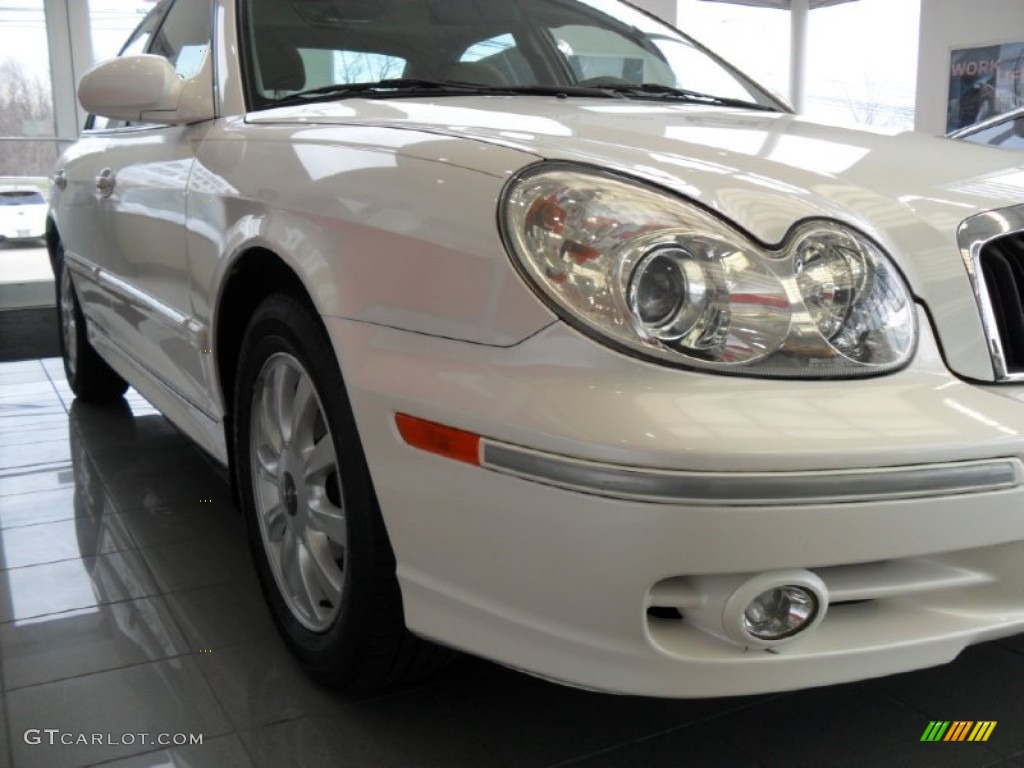 2003 Sonata GLS V6 - Noble White / Beige photo #11