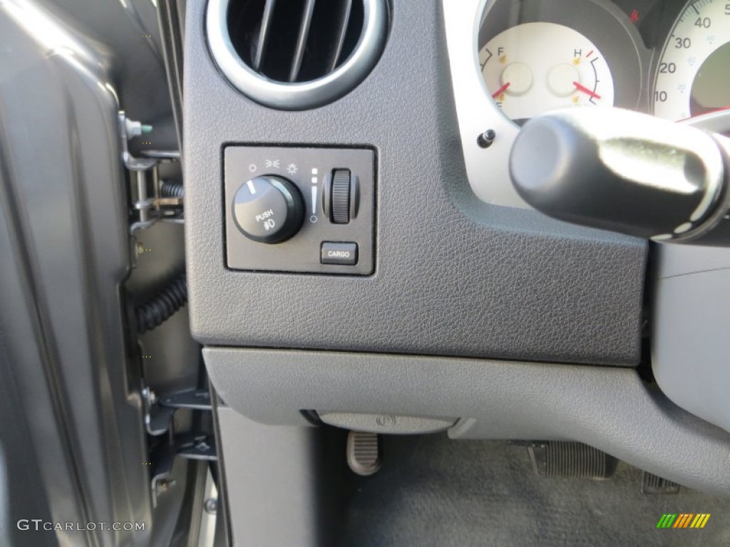 2007 Mitsubishi Raider LS Double Cab Controls Photo #79480412