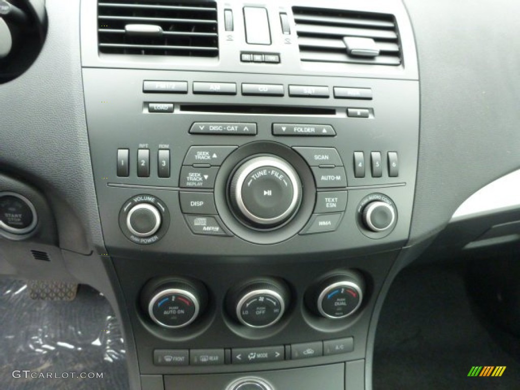 2013 Mazda MAZDA3 i Touring 4 Door Controls Photo #79481630
