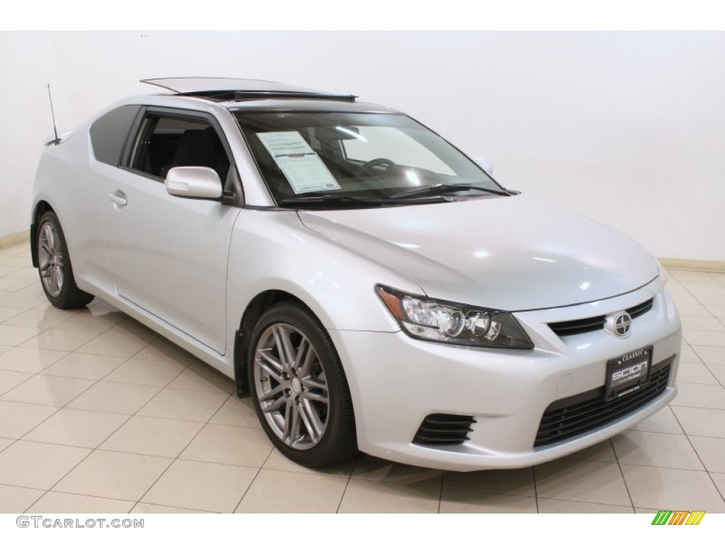 2011 Classic Silver Metallic Scion tC 79463510 Photo 10 GTCarLot